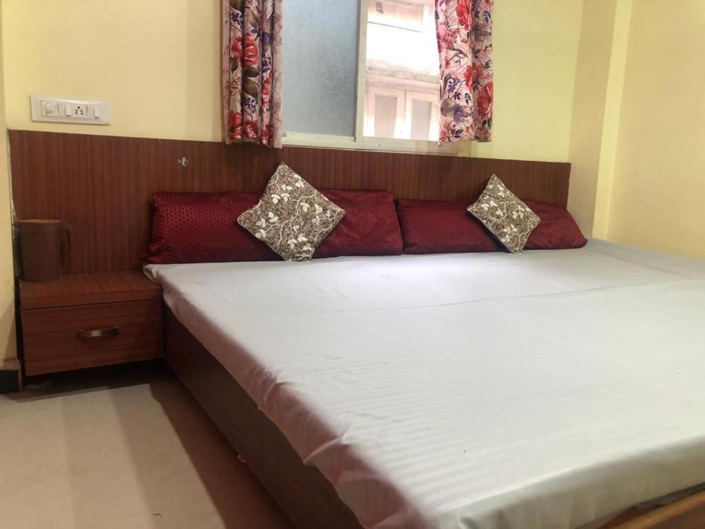 New Yanti Guest House Ujjain Exterior photo